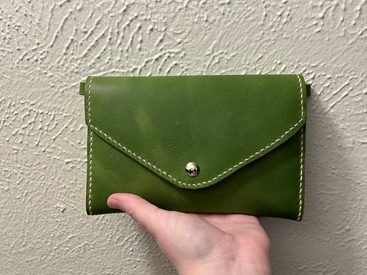 Verdelight Clutch